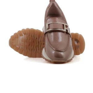 Mocasin Almond